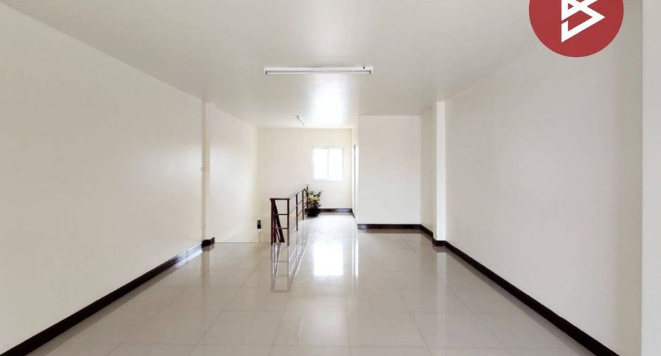 For sale 2 bedrooms retail Space in Phan Thong, Chonburi
