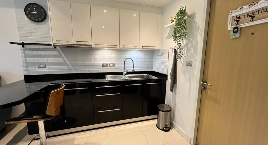For sale 1 bed condo in Bang Lamung, Chonburi