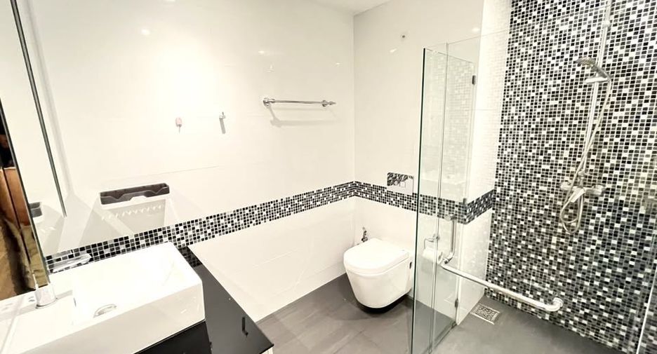 For sale 1 bed condo in Bang Lamung, Chonburi