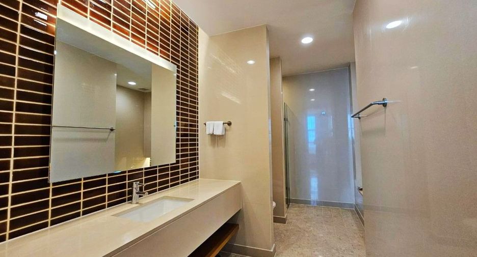 ให้เช่า 2 ห้องนอน เซอร์วิสอพาร์ตเมนต์ ใน สาทร, กรุงเทพฯ