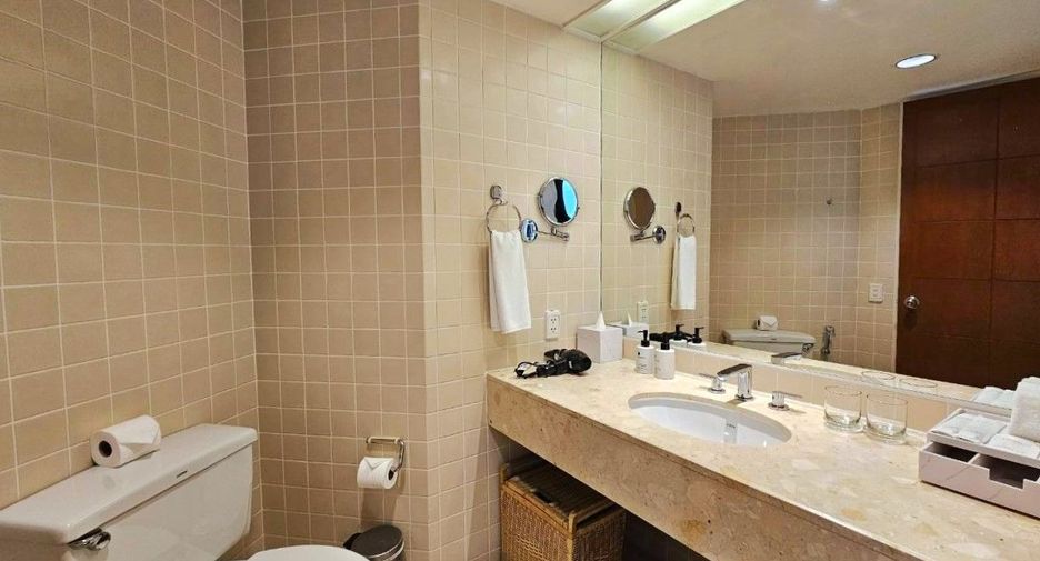 For rent 1 bed serviced apartment in Sathon, Bangkok