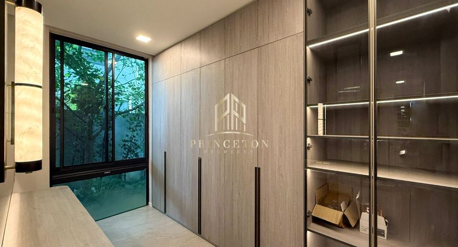 Casa en venta de 4 habitaciones en Saphan Sung, Bangkok