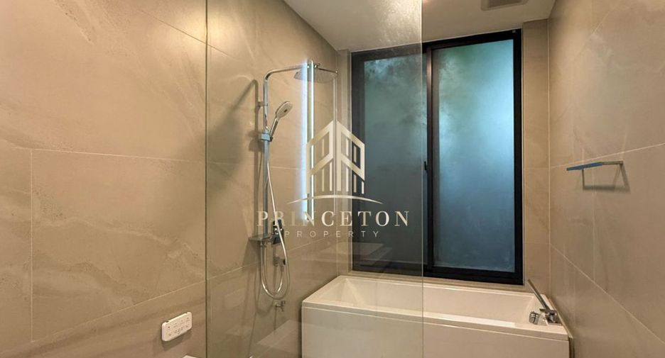 Casa en venta de 4 habitaciones en Saphan Sung, Bangkok
