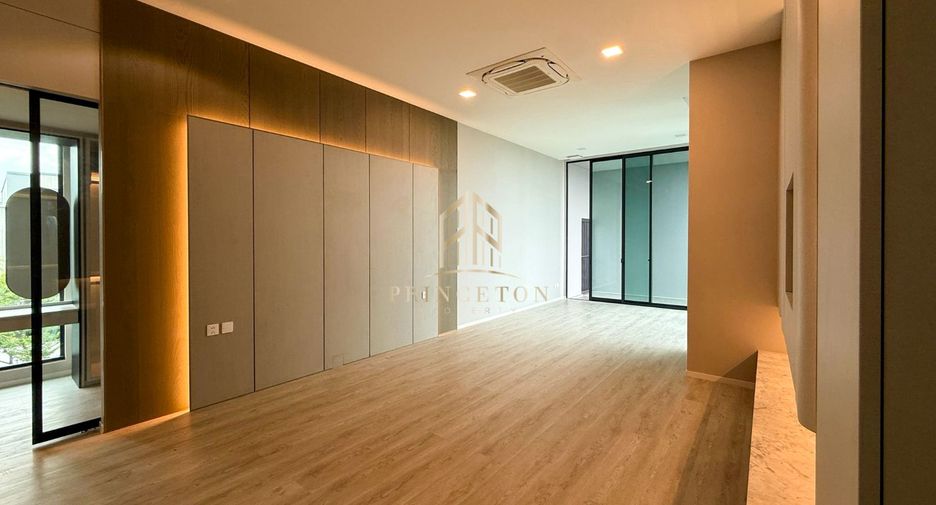 Casa en venta de 4 habitaciones en Saphan Sung, Bangkok