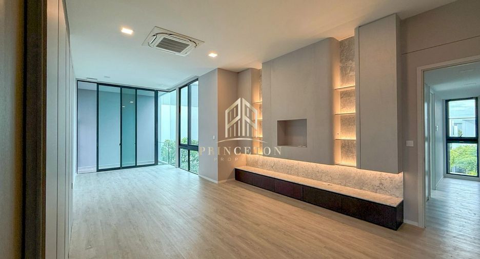 Casa en venta de 4 habitaciones en Saphan Sung, Bangkok