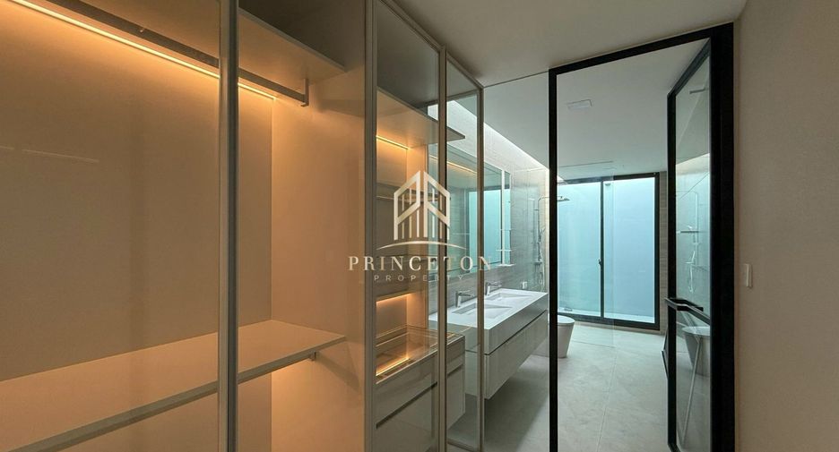 Casa en venta de 4 habitaciones en Saphan Sung, Bangkok