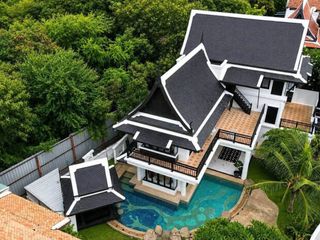 For rent 4 bedrooms villa in Bang Lamung, Chonburi
