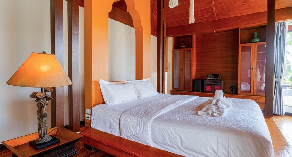 For rent and for sale 6 bedrooms villa in Bang Lamung, Chonburi