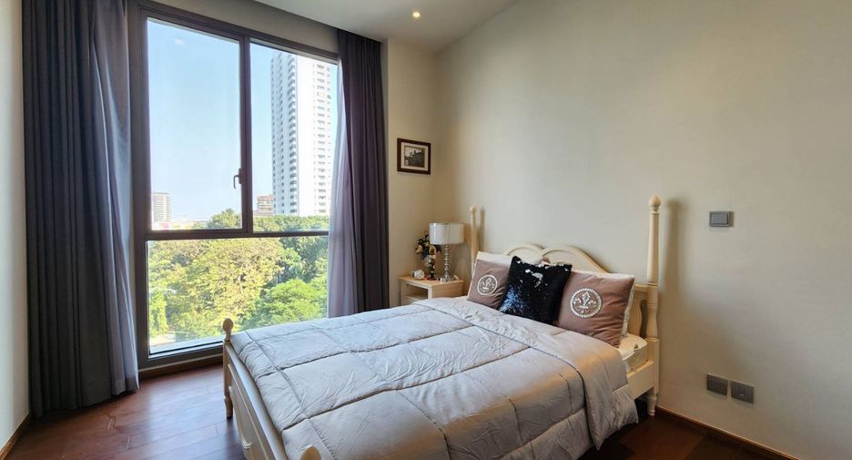 For rent 2 bedrooms condo in Watthana, Bangkok