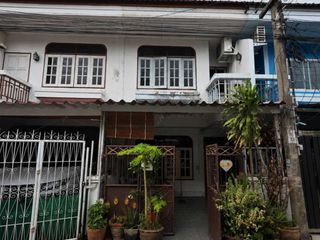 出售 2 卧室 联排别墅 在 Pak Kret, Nonthaburi