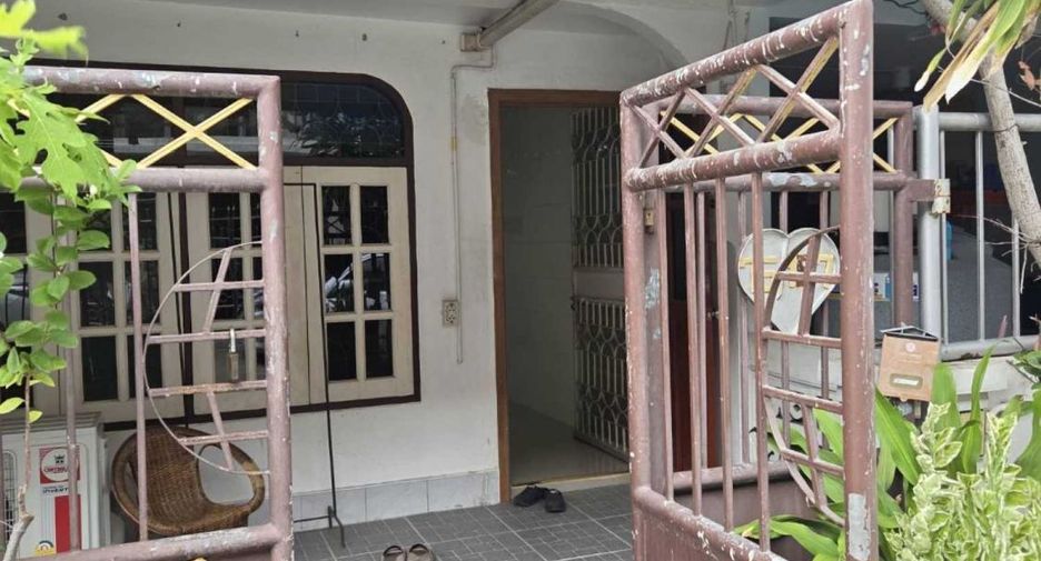 出售 2 卧室 联排别墅 在 Pak Kret, Nonthaburi