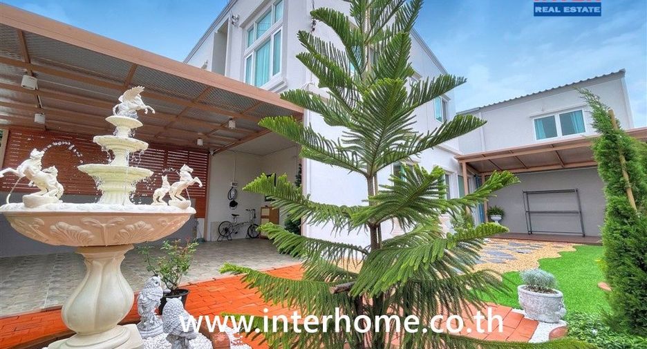 For sale 2 bedrooms townhouse in Sai Mai, Bangkok