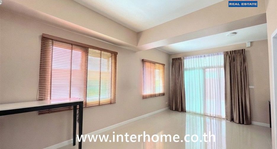 For sale 2 bedrooms townhouse in Sai Mai, Bangkok
