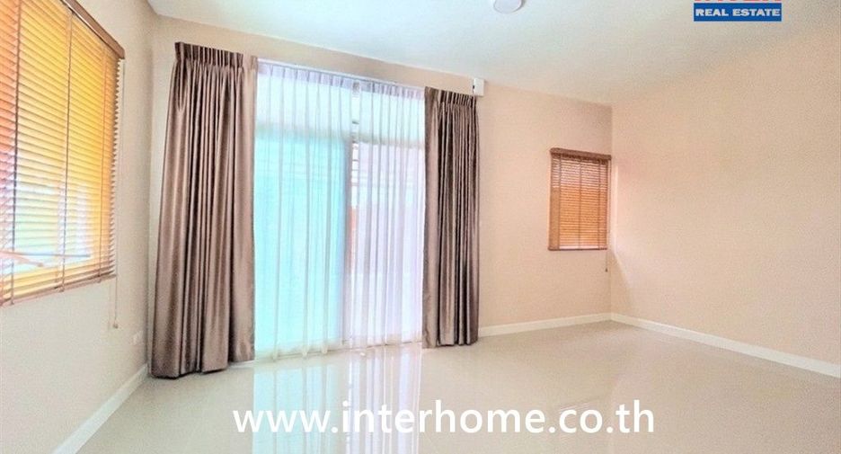 For sale 2 bedrooms townhouse in Sai Mai, Bangkok
