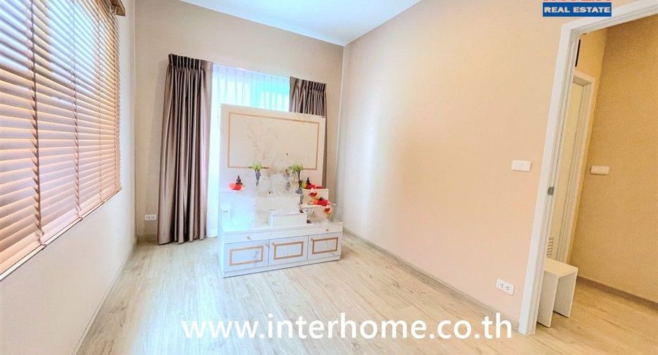 For sale 2 bedrooms townhouse in Sai Mai, Bangkok
