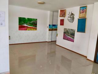 Local comercial en venta de 4 habitaciones en Si Racha, Chonburi