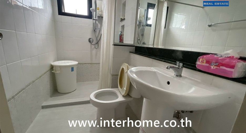 For sale 3 bedrooms house in Khan Na Yao, Bangkok