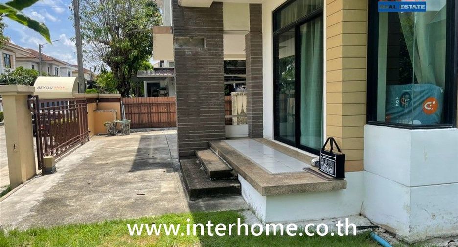 For sale 3 bedrooms house in Khan Na Yao, Bangkok