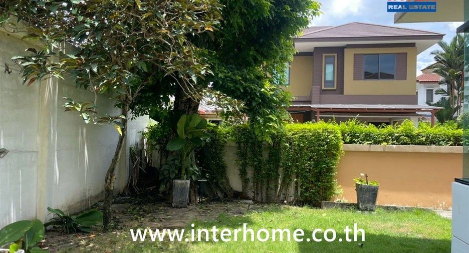 For sale 3 bedrooms house in Khan Na Yao, Bangkok