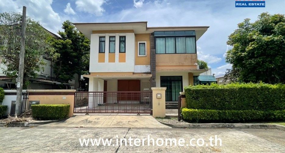 For sale 3 bedrooms house in Khan Na Yao, Bangkok