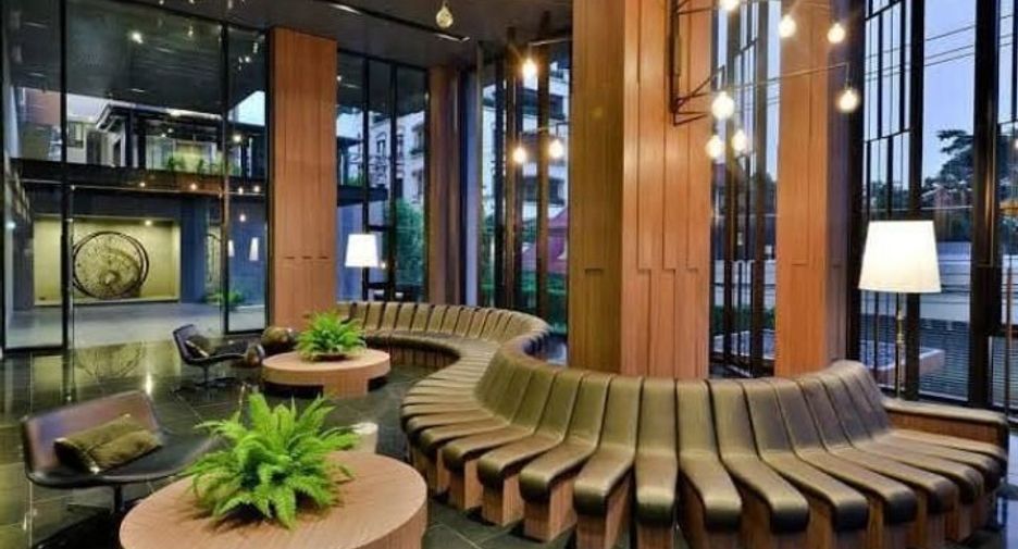 For rent 2 bedrooms condo in Watthana, Bangkok