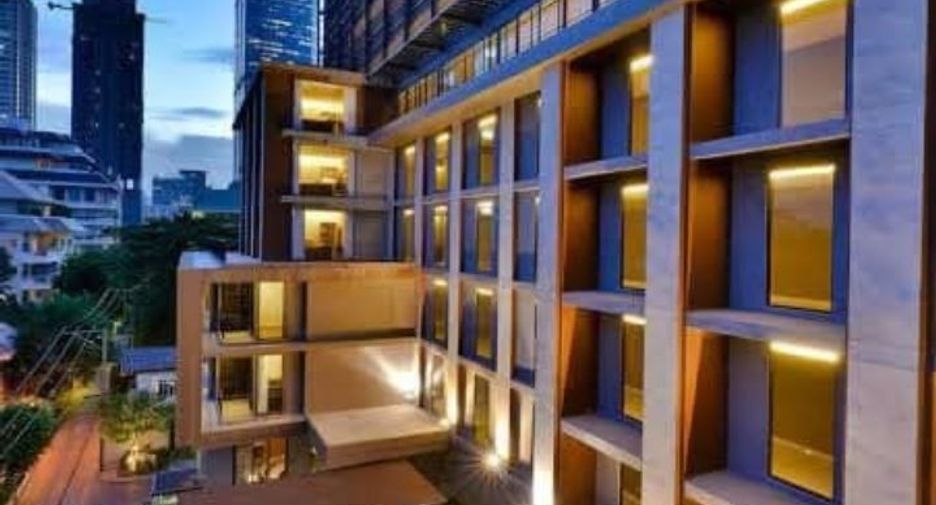 For rent 2 bedrooms condo in Watthana, Bangkok