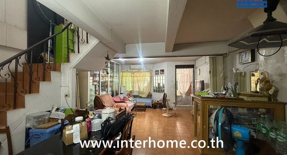 For sale 2 bedrooms townhouse in Bang Na, Bangkok