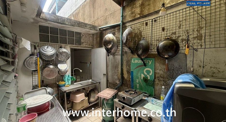 For sale 2 bedrooms townhouse in Bang Na, Bangkok