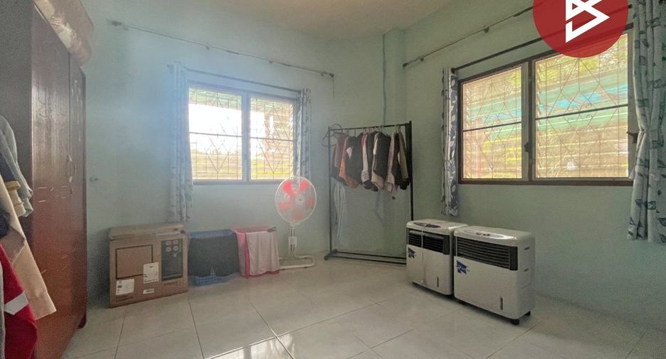 For sale 3 bedrooms house in Nong Ya Sai, Suphan Buri