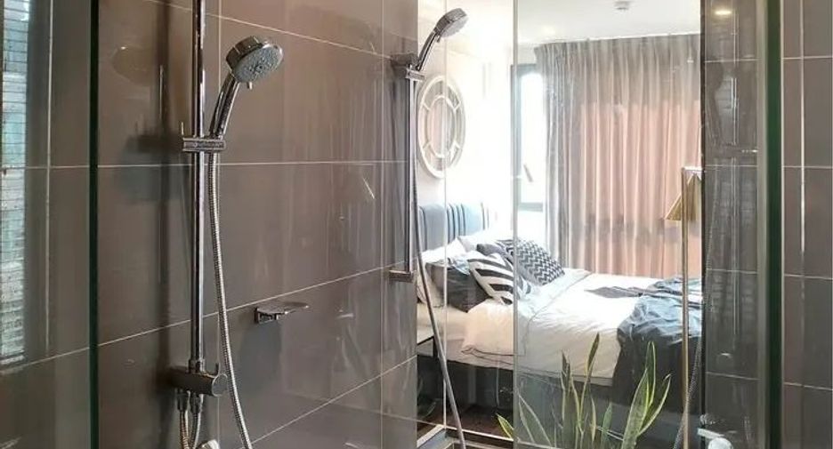 Condo en alquiler de 2 habitaciones en Huai Khwang, Bangkok