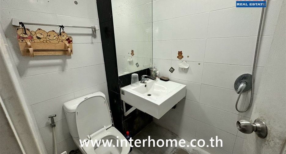 For sale 3 bedrooms townhouse in Mueang Nonthaburi, Nonthaburi