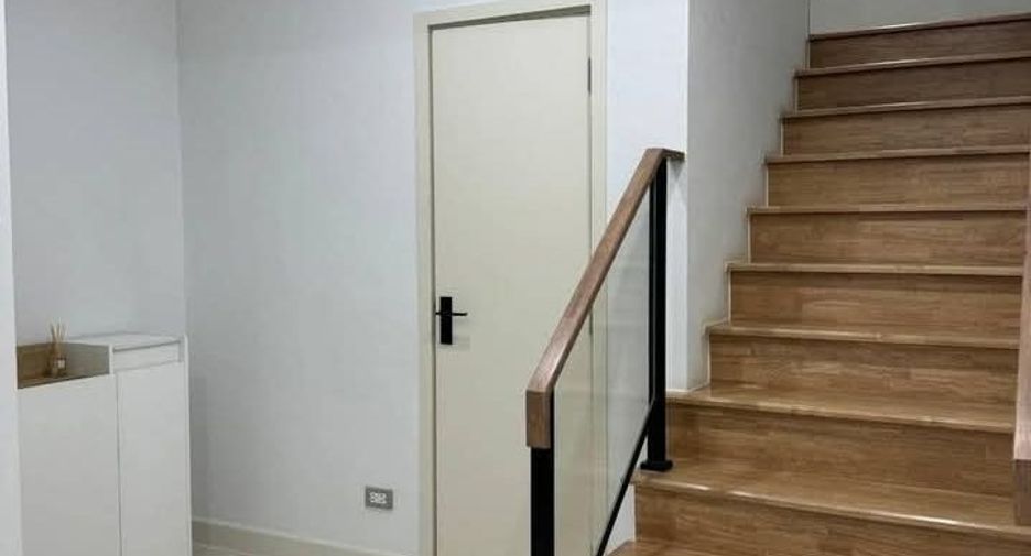 For rent 3 ベッドルーム condo in Suan Luang, Bangkok