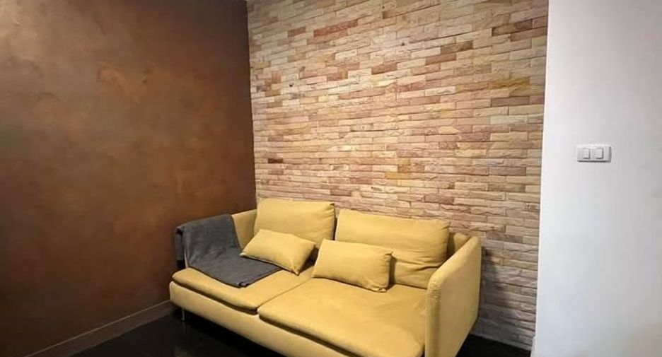 For rent 2 bedrooms condo in Yan Nawa, Bangkok
