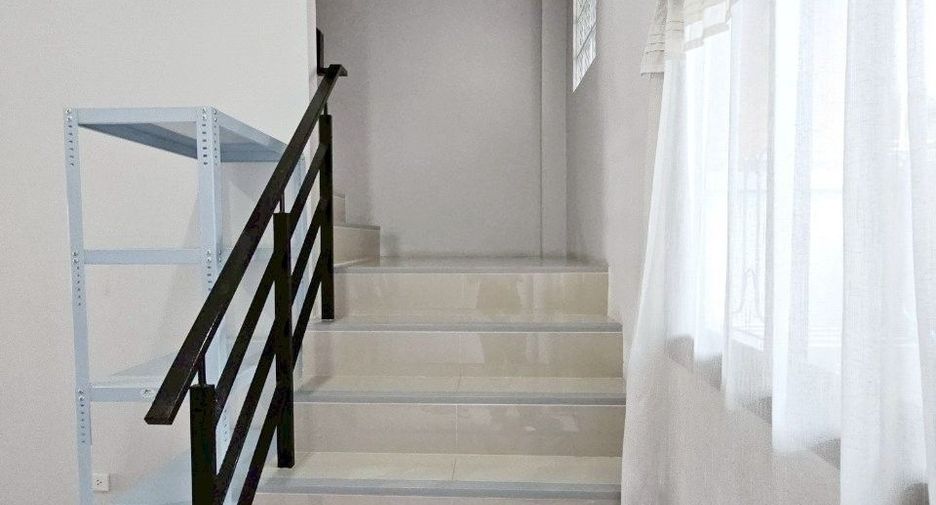 For sale 2 bedrooms retail Space in Mueang Chon Buri, Chonburi