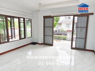 Casa en venta de 3 habitaciones en Khan Na Yao, Bangkok