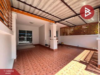 À vendre 4 chambres maison de ville à Plaeng Yao, Chachoengsao