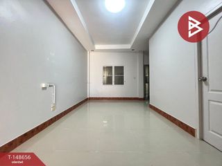 À vendre 4 chambres maison de ville à Plaeng Yao, Chachoengsao