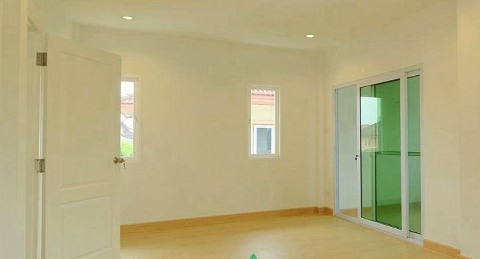 For sale 3 bedrooms house in Mueang Pathum Thani, Pathum Thani