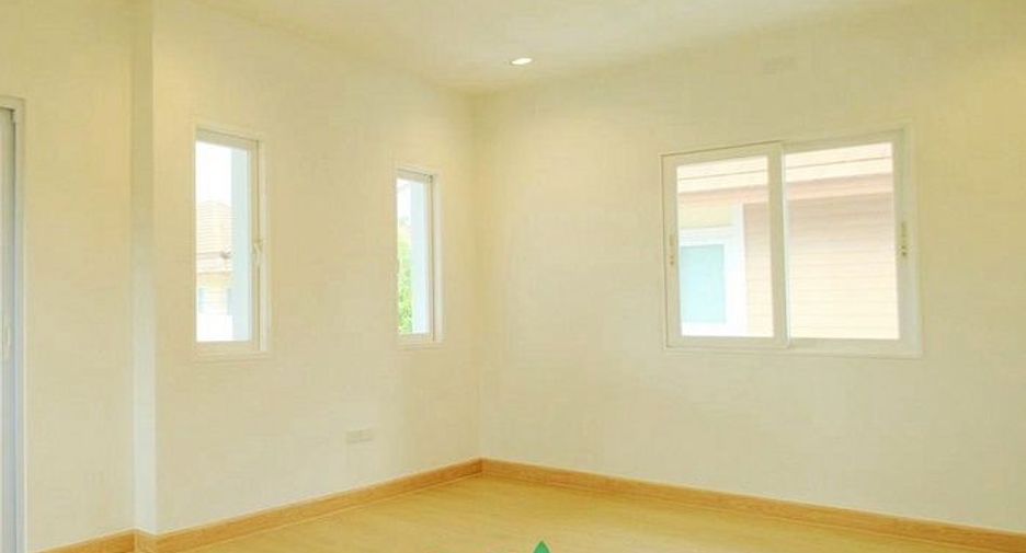 For sale 3 bedrooms house in Mueang Pathum Thani, Pathum Thani