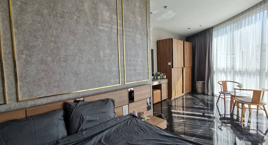 Condo en venta de 1 habitaciones en Khlong Toei, Bangkok