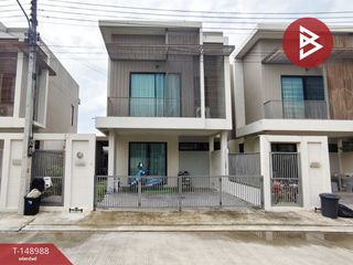For sale 3 ベッドルーム townhouse in Sam Phran, Nakhon Pathom