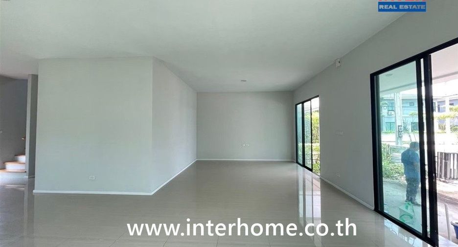 Casa en venta de 4 habitaciones en Bang Pakong, Chachoengsao
