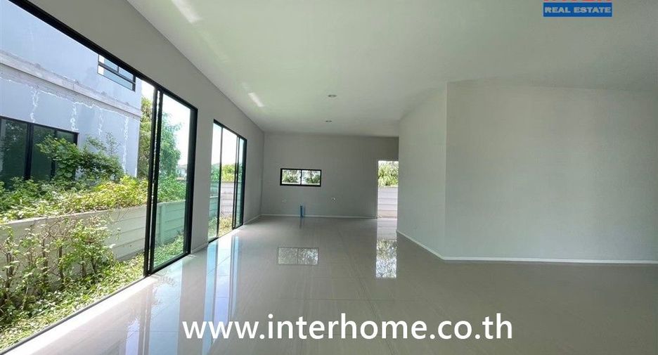 Casa en venta de 4 habitaciones en Bang Pakong, Chachoengsao