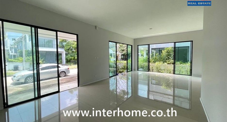 Casa en venta de 4 habitaciones en Bang Pakong, Chachoengsao