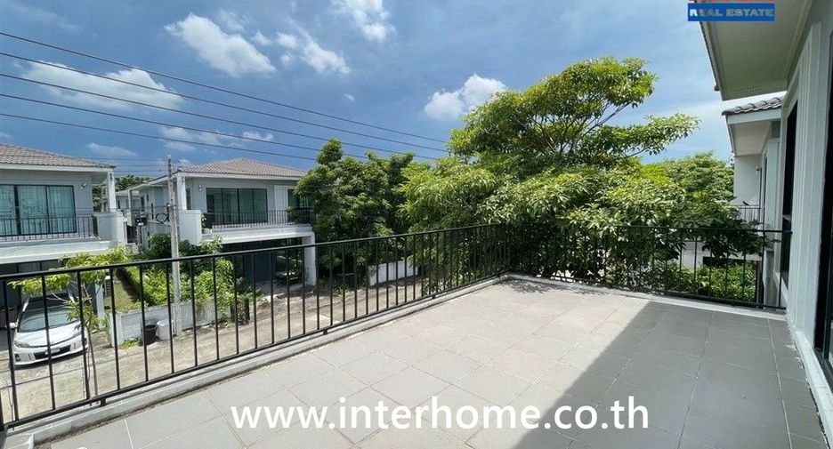 Casa en venta de 4 habitaciones en Bang Pakong, Chachoengsao