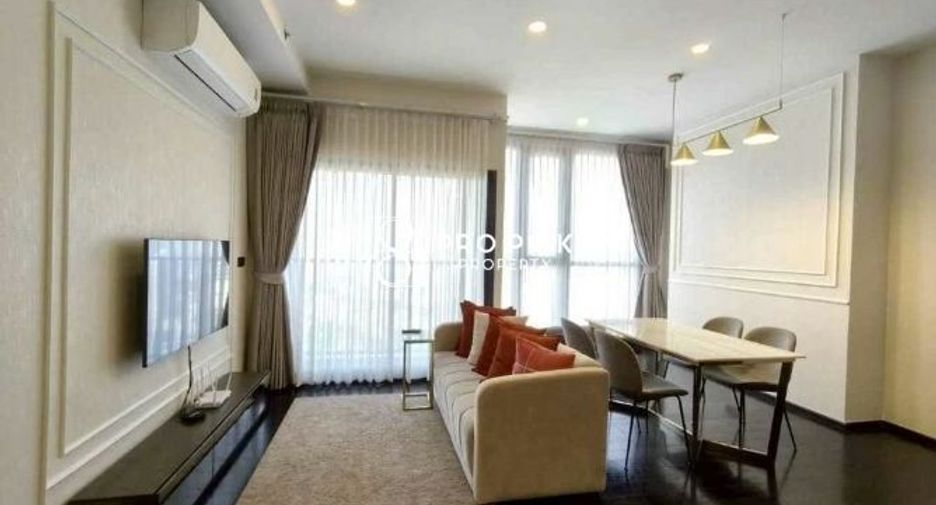 For rent 2 bedrooms condo in Watthana, Bangkok