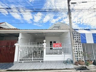 For sale 2 bedrooms townhouse in Ban Pong, Ratchaburi