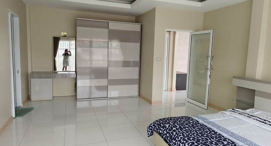 For sale 2 ベッドルーム villa in Bang Lamung, Chonburi
