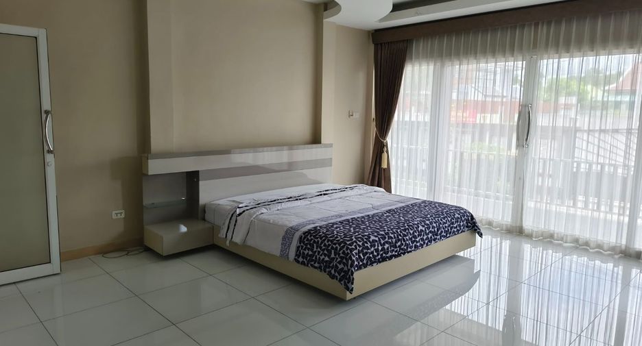 For sale 2 ベッドルーム villa in Bang Lamung, Chonburi