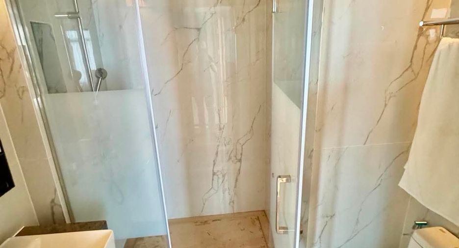Condo en venta de 2 habitaciones en Bang Lamung, Chonburi